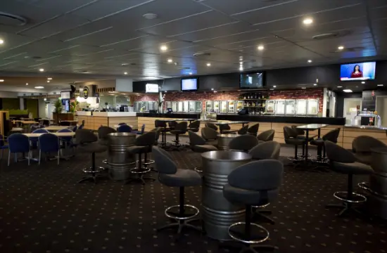 goosies_mackay_bowlsclub_sport_gooseponds-main bar